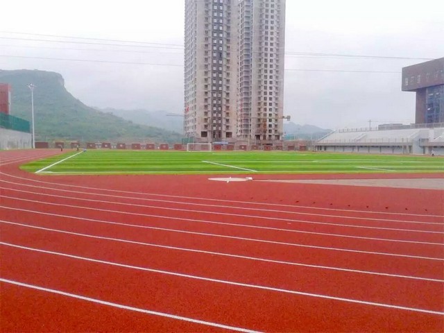 塑膠跑道保養(yǎng)維護(hù)注意事項